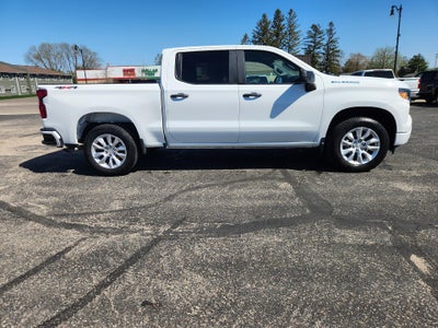 2022 Chevrolet Silverado 1500 Custom