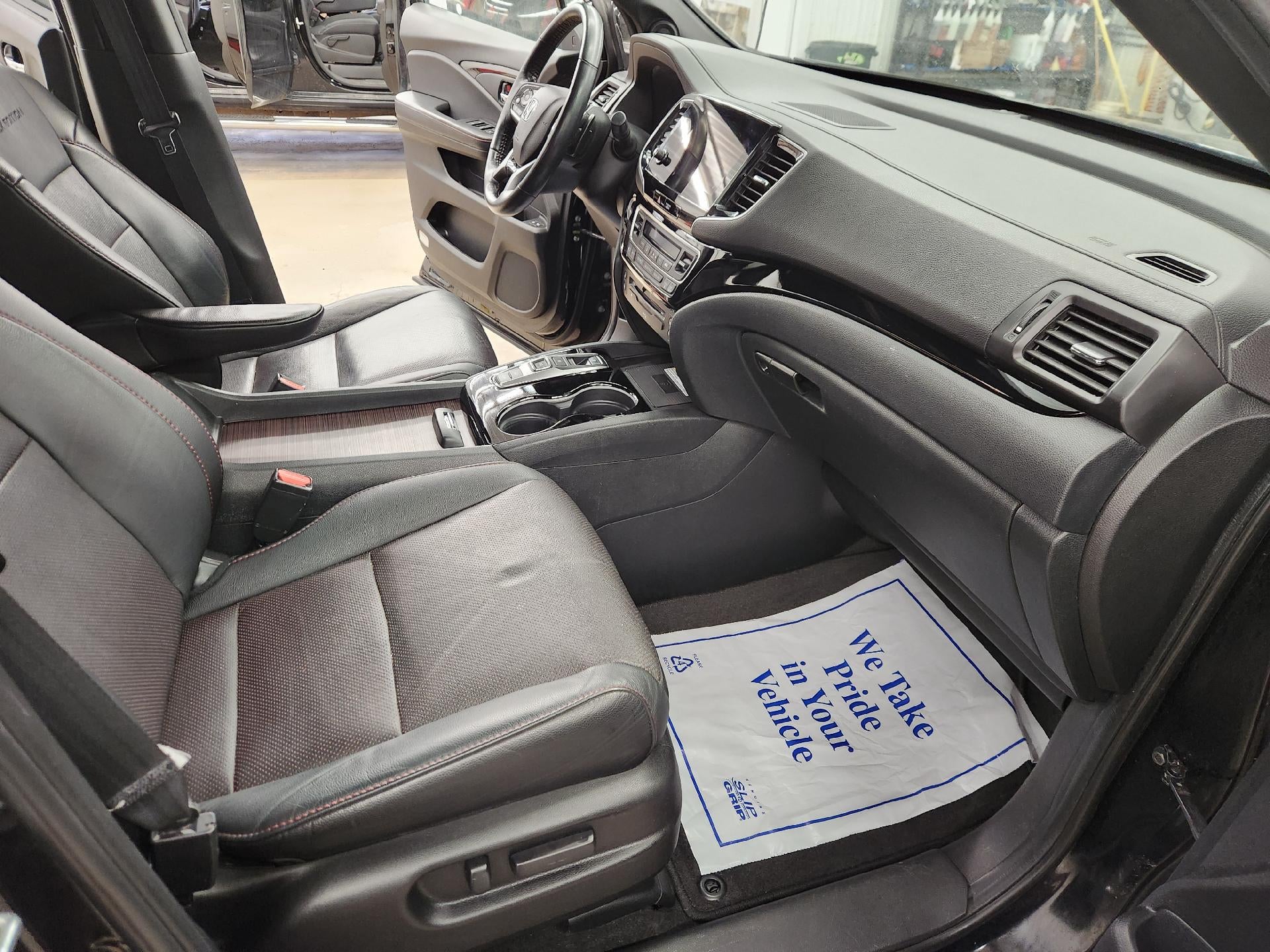 2021 Honda Pilot Black Edition